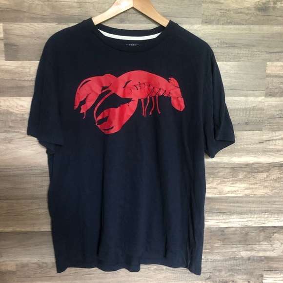 Navy Graphic Tee  with Red Lobster Design Large - Picture 2 of 4